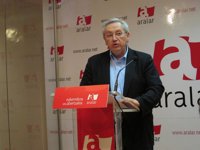 Aralar anuncia que no participará en la ponencia de paz y advierte de que los que lo hagan se situarán fuera del partido