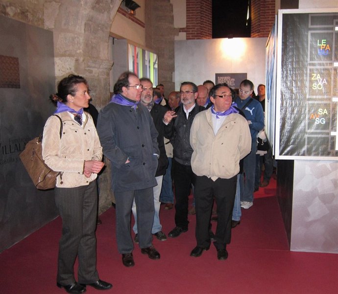 El Presidente De La Junta Visita La Exposición En Villalar