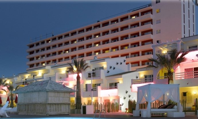 Ushuaïa Ibiza Beach Hotel