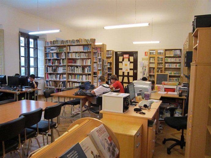 Biblioteca De Valdáliga 