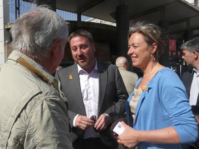 José Luis Soro Junto A Nieves Ibeas