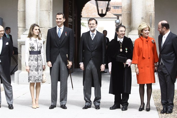 Príncipes De Asturias Y Rajoy En El Premio Cervantes