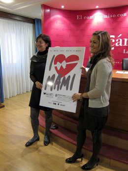 Lacarra Y Montes Enseñan El Cartel De La Campaña