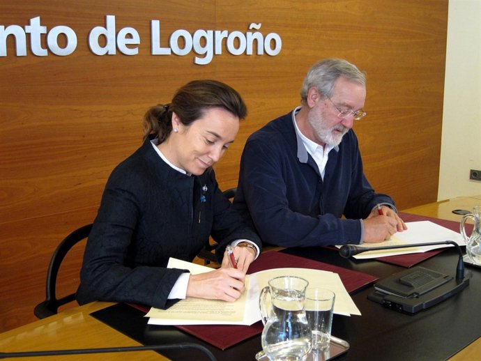 Gamarra Y Garnica Firman El Convenio