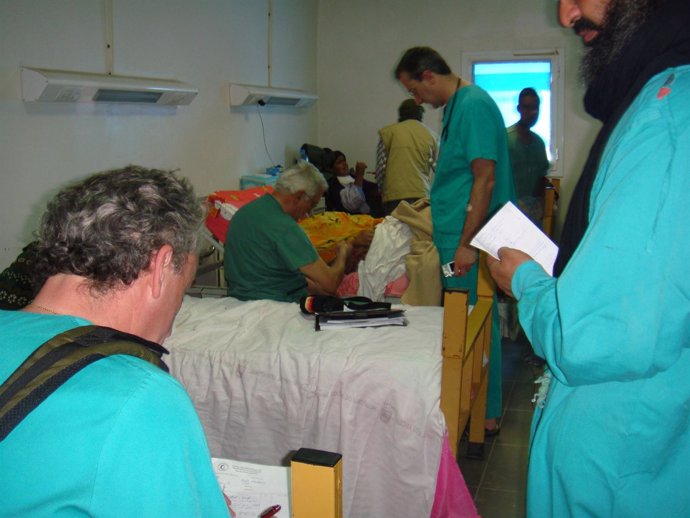 El Equipo Médico En Tindouf