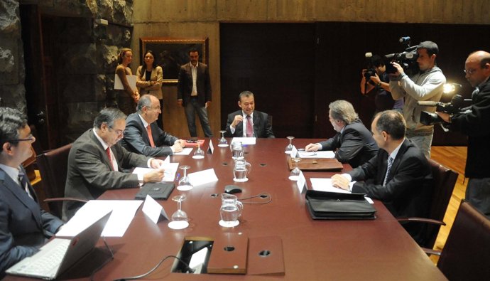 Rivero Preside La Reunión De La Reforma De La Administración