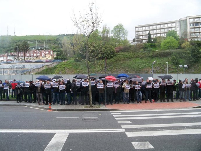 Agentes Concentrados Para Denunciar Su "Criminalización"