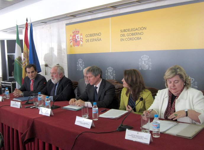 Comparecencia De Ciolos En Córdoba