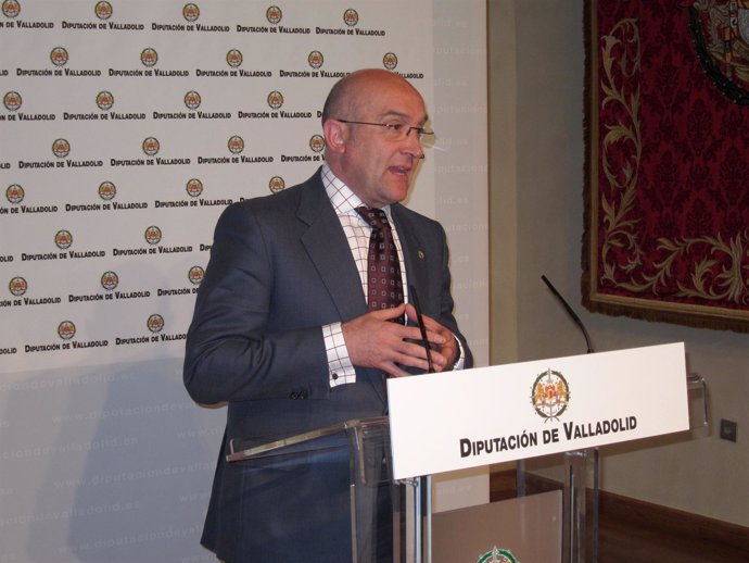 El Presidente De La Diputación De Valladolid, Jesús Julio Carnero