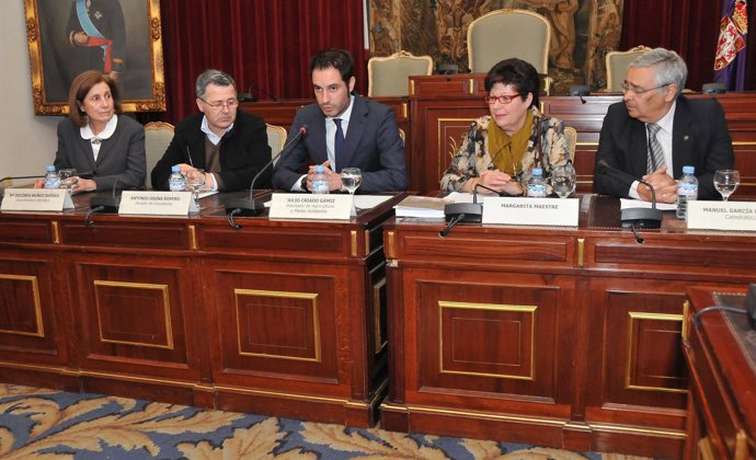 Criado (Centro) En La Presentación Del Libro