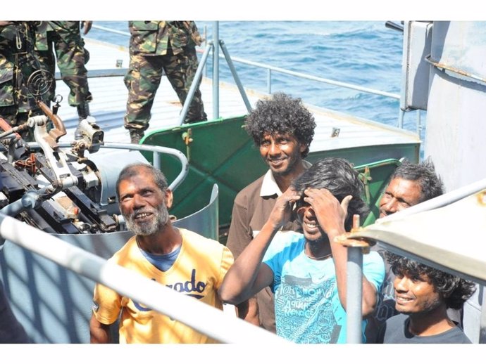 Pescadores Ceilandeses Liberados Por El Patrullero 'Infanta Elena' 