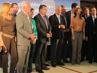 Arenas dice que los "sillones" inspiran un posible Gobierno, cuya "bicefalia" no da "confianza" ante la crisis