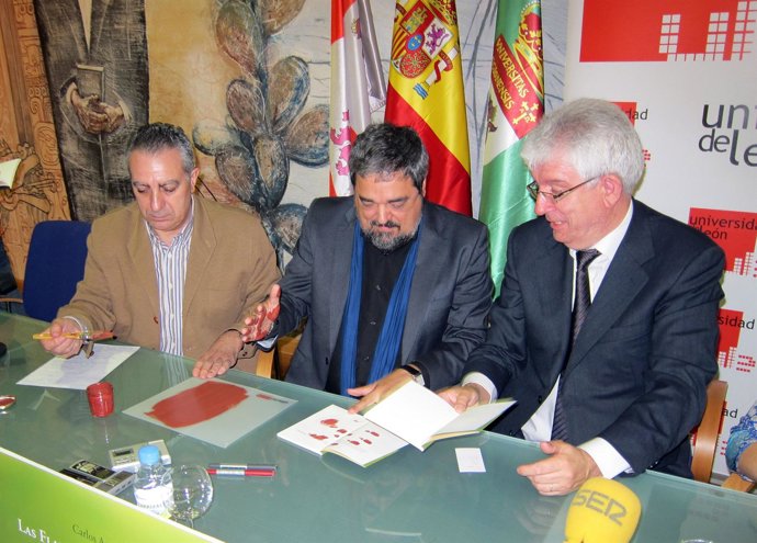 Aganzo (C), José Ángel Hermida (D) Y Adolfo Ares (I)