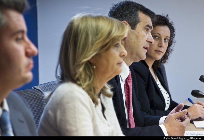 El Alcalde En Rueda De Prensa