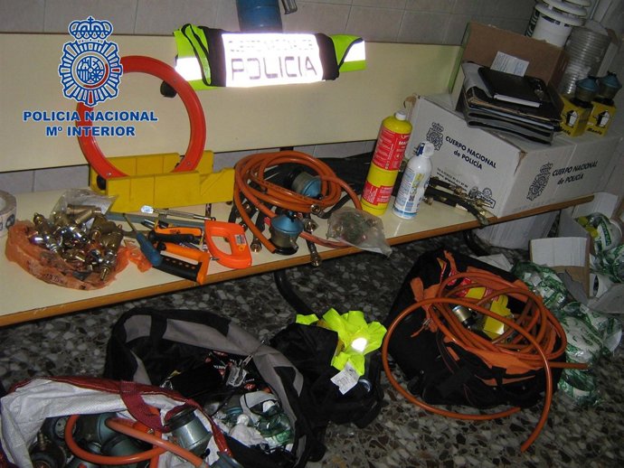 Efectos Intervenidos A Los Falsos Instaladores De Gas