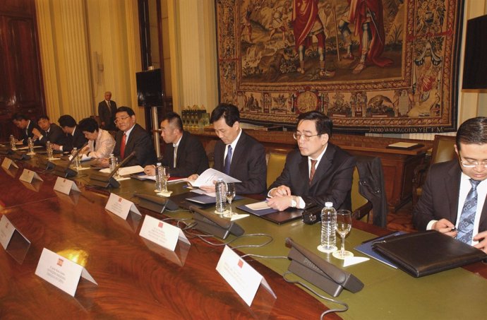 Reunión Con La Delegación China En El Ministerio De Agricultura