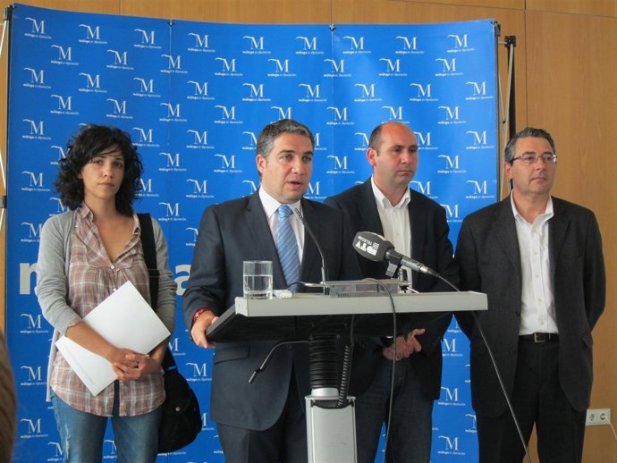 El Presidente De La Diputación Y Los Portavoces En Rueda De Prensa