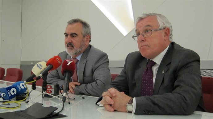 González Tovar Junto Al Rector De La UMU