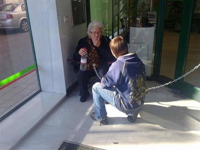 La Anciana Multada En Una Protesta Posterior Ante La Misma Entidad