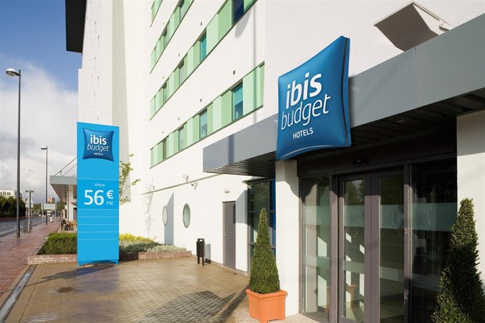 Fachada De Un Ibis Budget