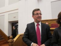 C-LM no aprobará su Ley de Educación hasta que el Ministerio no apruebe su cartera de servicios básicos