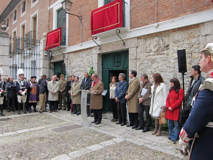 De La Riva Pronuncia Su Discurso En El Acto De Recuerdo A Cervantes
