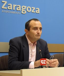 Raúl Ariza, Concejal De IU En El Ayuntamiento De Zaragoza