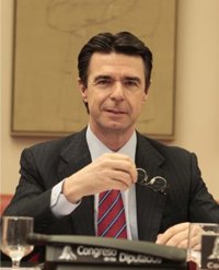 Economía/Energía.- El PP impide que el decreto para la reducción del déficit tarifario se tramite como proyecto de Ley