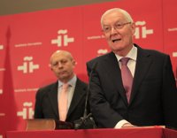 De la Concha: Hay profesores del Cervantes viven de "manera austera y entregados a la causa"