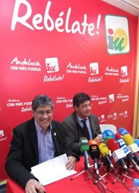 Valderas ve un "respaldo masivo" de IU al acuerdo en Andalucía y una nueva página democrática "con letras mayúsculas"