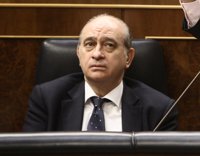 Fernández asegura que no habrá acampadas del 15M "porque son actos ilegales"