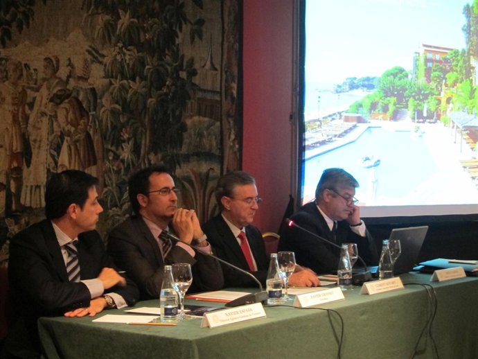 Xavier Espasa, Xavier Grasset, Climent Guitart Y Martí Sabrià En La Presentación
