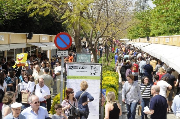 Fira Del Llibre De Valencia En Su Edición De 2011