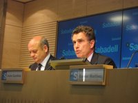 Banco Sabadell iniciará este trimestre los saneamientos adicionales que exige el Gobierno