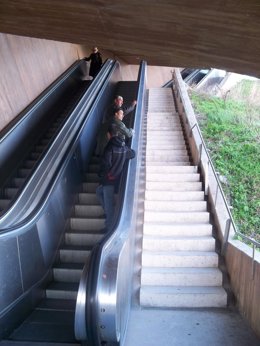 Escaleras mecánicas subiendo a Toledo