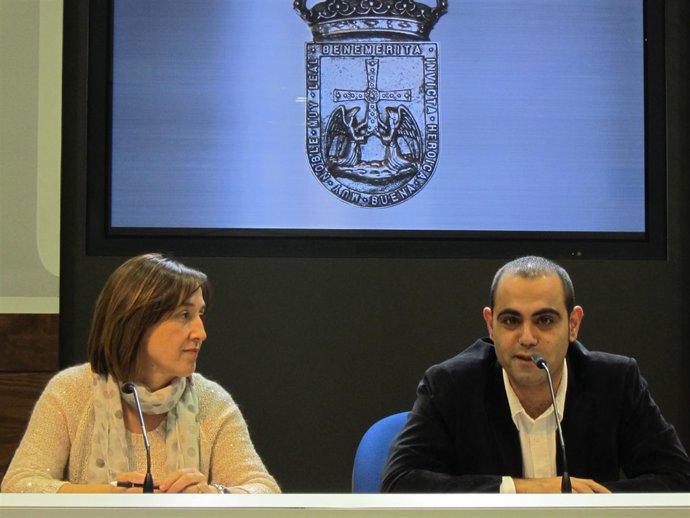 Margarita Vega Y Manuel Prieto, En Rueda De Prensa