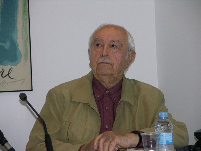 Josep Vallverdú Recibe El Premio Jaume Fuster 2012