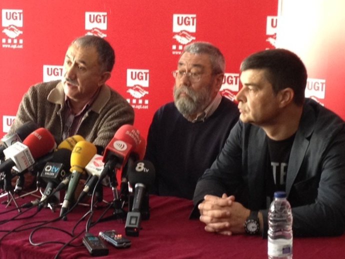 J.M.Álvarez (Izqda) Y C.Méndez (Centro), De UGT