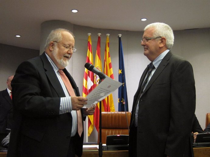 Salvador Esteve Con El Nuevo Diputado De La Diputación Francesc Serrano