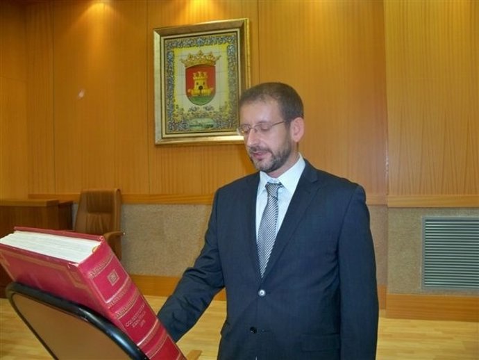 El Edil En Su Toma De Posesión