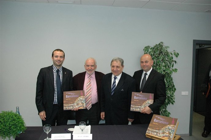 Presentación Del Libro 'Restaurants De Barcelona', De Julià Peiró