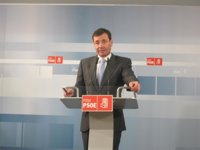 Gómez condena los sabotajes de Metro, pero dice que muestran el "malestar" por la "descomunal" subida de precios