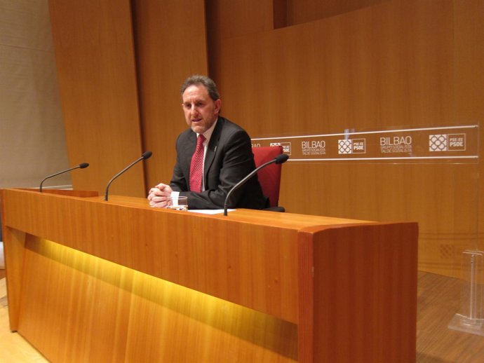 El Portavoz Socialista  En Bilbao, Alfonso Gil.
