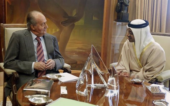 El Rey Se Reúne Con El Ministro De Emiratos Árabes