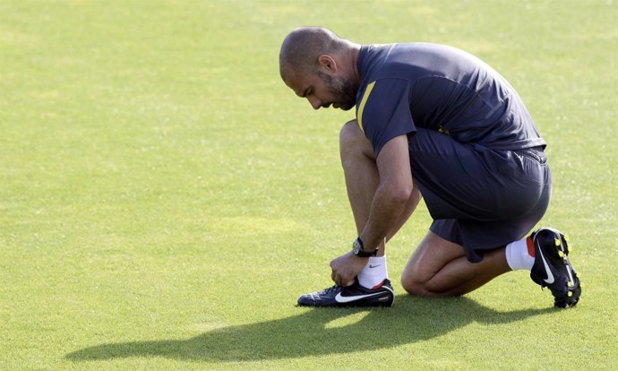 Pep Guardiola En Un Entrenamiento