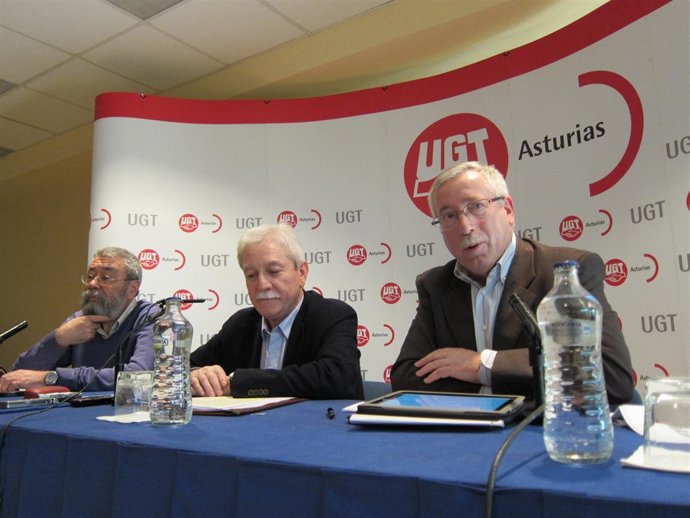 Toxo, Braga Y Méndez, Antes De Comenzar El Acto.