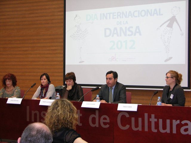Presentación Del Día Internacional De La Danza En Barcelona
