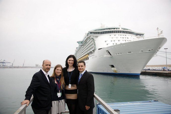 Transmediterránea E Intercruises