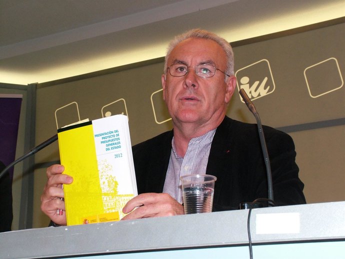 Cayo Lara En Rueda De Prensa En Olimpo