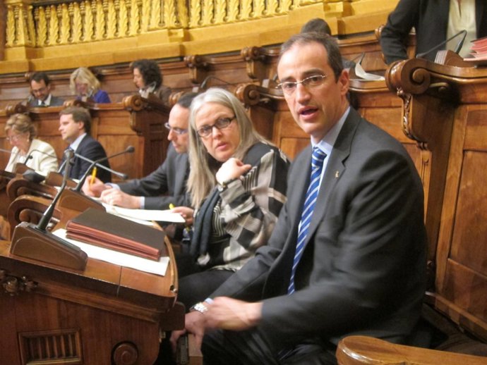 LOC: HOTEL PALAU (CONFIRMEU)